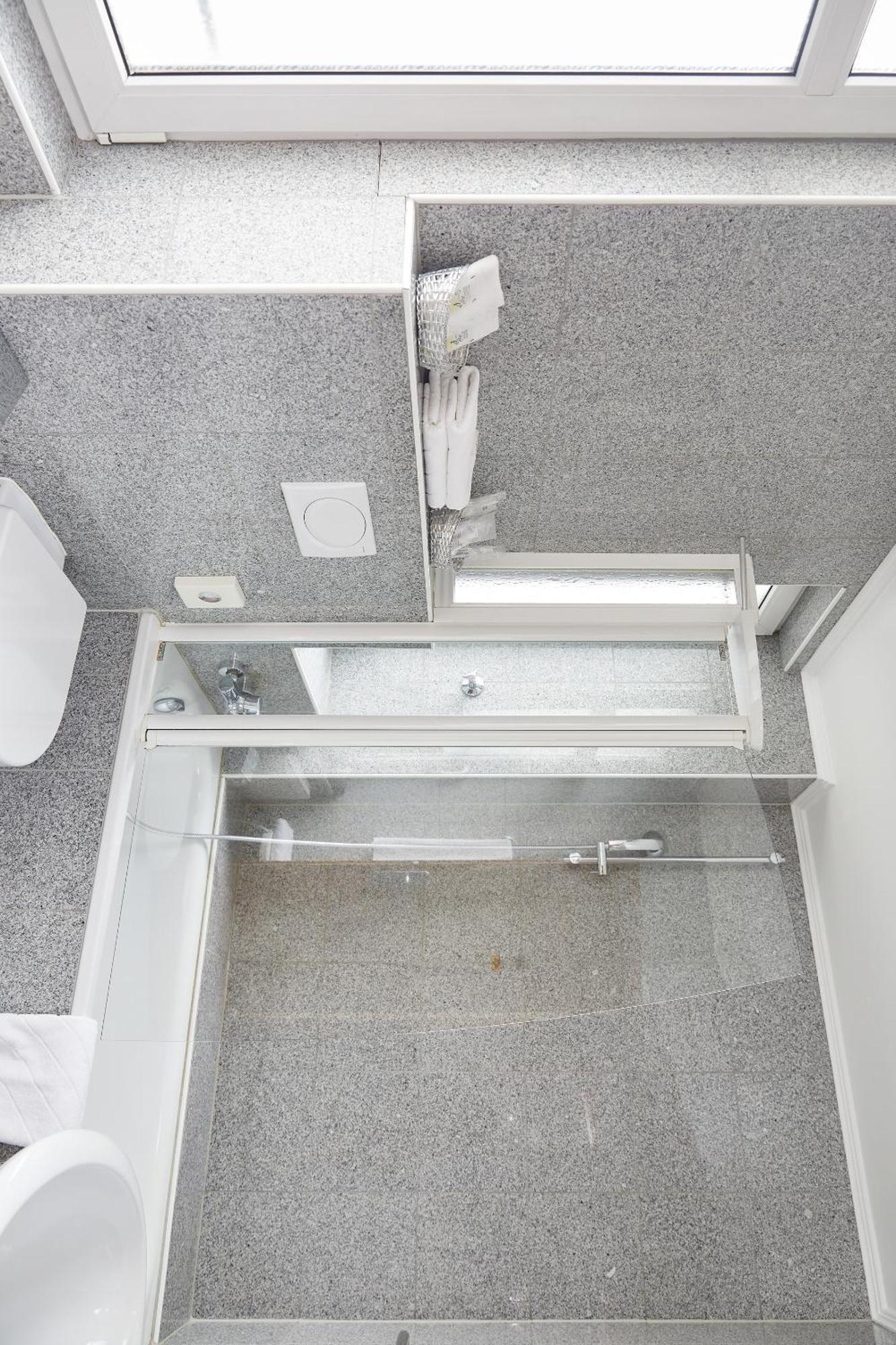 Hotel Hafentor Hamburg Ngoại thất bức ảnh
